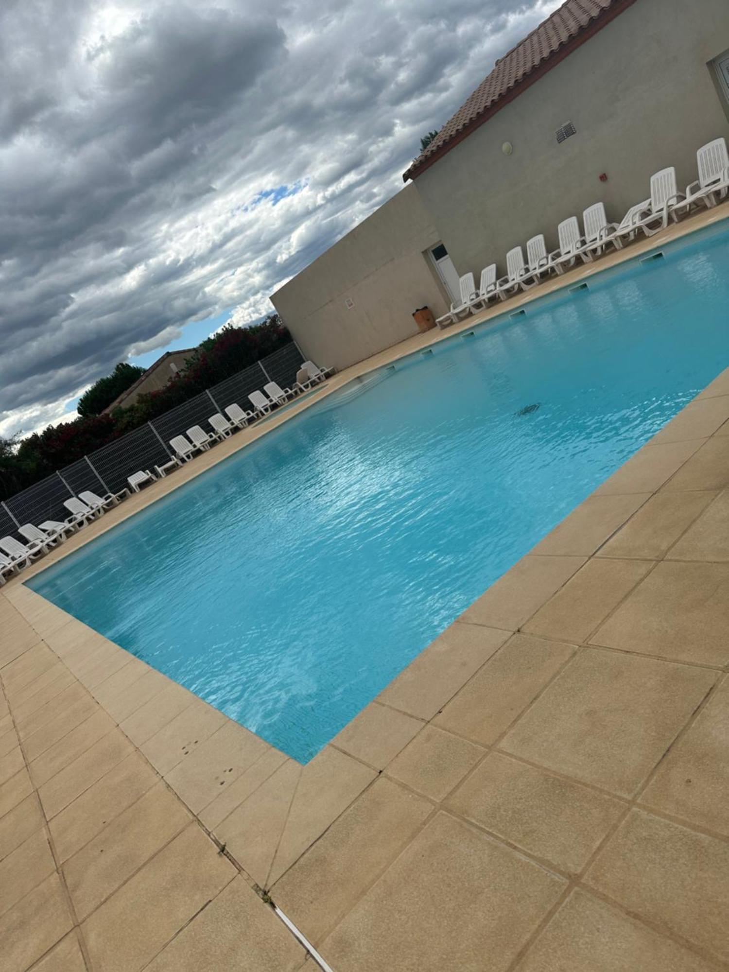 Maison Vacances Climatisee A 20 Minutes De La Mer Gallargues-le-Montueux Exteriör bild